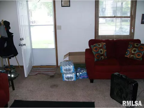 1817 S Spg, Springfield, IL 62704 photo 4