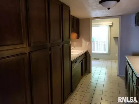 45 Country Pl, Springfield, IL 62703 photo 8
