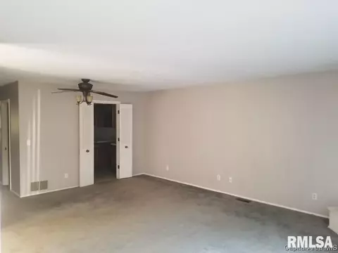 45 Country Pl, Springfield, IL 62703 photo 6
