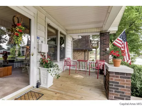 1520 S 5th St, Springfield, IL 62703 photo 2