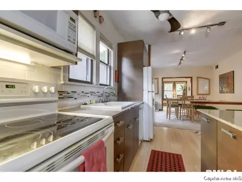 1520 S 5th St, Springfield, IL 62703 photo 9