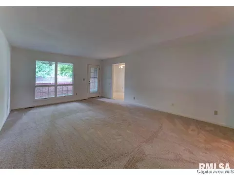 3015 Turning Mill Dr, Springfield, IL 62704 photo 10
