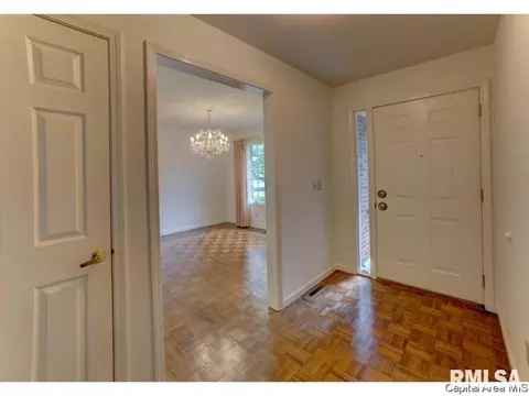 3015 Turning Mill Dr, Springfield, IL 62704 photo 4