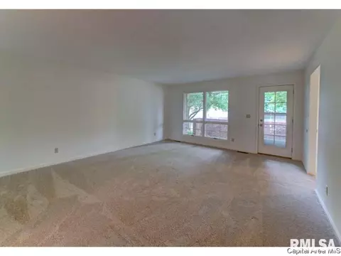 3015 Turning Mill Dr, Springfield, IL 62704 photo 9