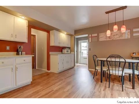 2124 N 16th St, Springfield, IL 62702 photo 8