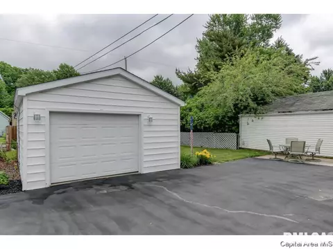 2124 N 16th St, Springfield, IL 62702 photo 22