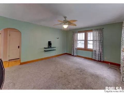 1421 Mossman Ave, Springfield, IL 62702 photo 5