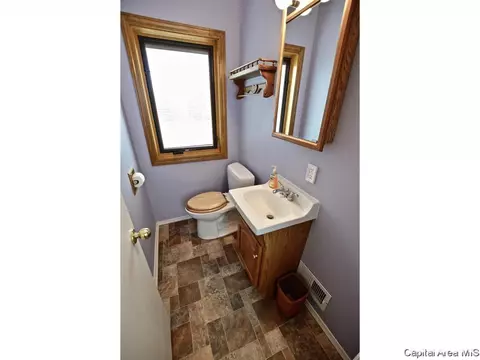 2315 State, Springfield, IL 62704 photo 12