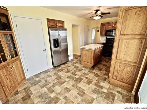 2315 State, Springfield, IL 62704 photo 15