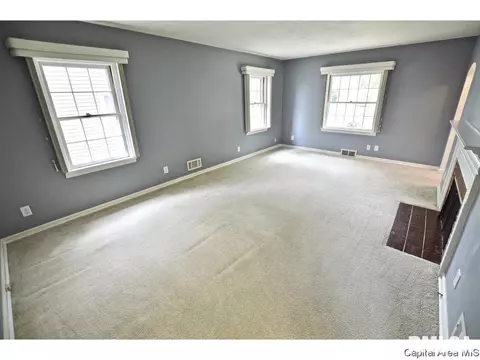 2315 State, Springfield, IL 62704 photo 8
