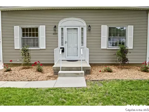 2315 State, Springfield, IL 62704 photo 4