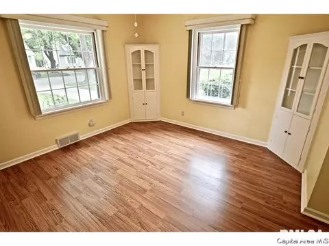 2315 State, Springfield, IL 62704 photo 11