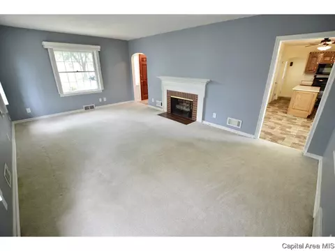 2315 State, Springfield, IL 62704 photo 7