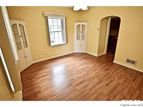 2315 State, Springfield, IL 62704 photo 9