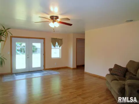 1104 Mildred, Springfield, IL 62712 photo 9