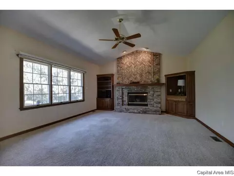 3805 Kingsley Dr, Springfield, IL 62711 photo 16