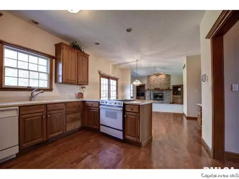 3805 Kingsley Dr, Springfield, IL 62711 photo 10