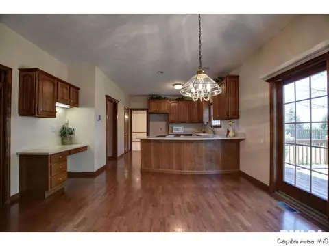 3805 Kingsley Dr, Springfield, IL 62711 photo 13