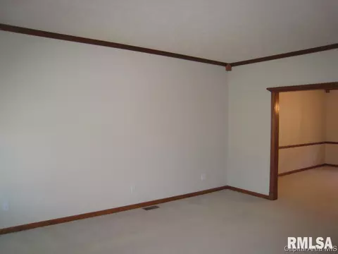3805 Kingsley Dr, Springfield, IL 62711 photo 6