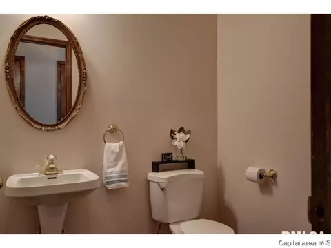 3805 Kingsley Dr, Springfield, IL 62711 photo 17