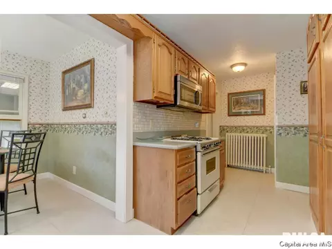 2836 E Lake Shore Dr, Springfield, IL 62712 photo 9