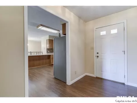 2720 Cheshire Rd, Springfield, IL 62703 photo 3