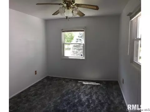 31 Dawn Dr, Springfield, IL 62702 photo 8