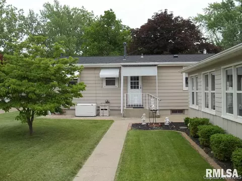 1709 N 23rd, Springfield, IL 62702 photo 10