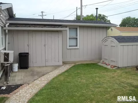 1709 N 23rd, Springfield, IL 62702 photo 11