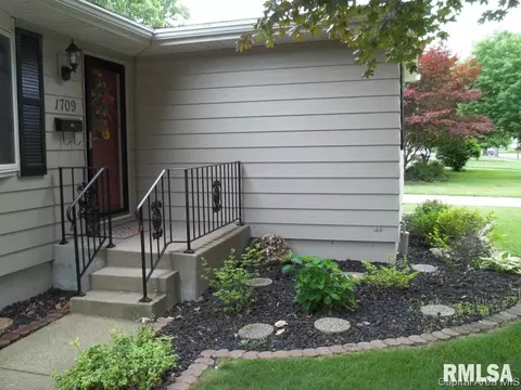 1709 N 23rd, Springfield, IL 62702 photo 3