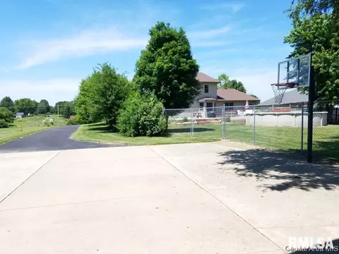 3986 Rochester Rd, Springfield, IL 62712 photo 5