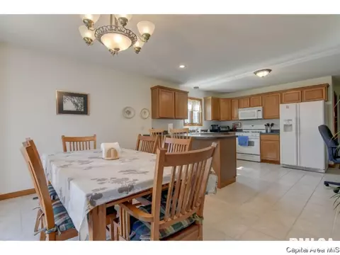 1409 Summershade Dr, Springfield, IL 62712 photo 9