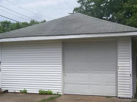 103 E Palm St, Roodhouse, IL 62082 photo 13