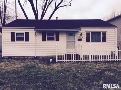1637 N Schrader Ave, Springfield, IL 62702 photo 1