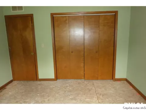2520 Austin Dr, Springfield, IL 62704 photo 13