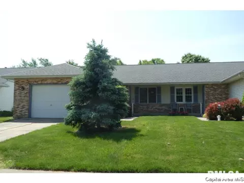 2520 Austin Dr, Springfield, IL 62704 photo 1