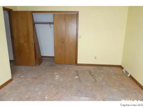 2520 Austin Dr, Springfield, IL 62704 photo 10