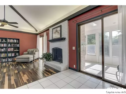 2312 S Bates Ave, Springfield, IL 62704 photo 19