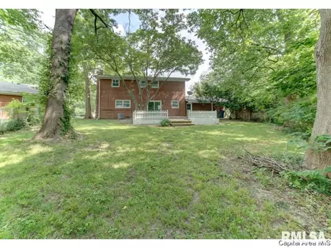 17 Andover Dr, Springfield, IL 62704 photo 3