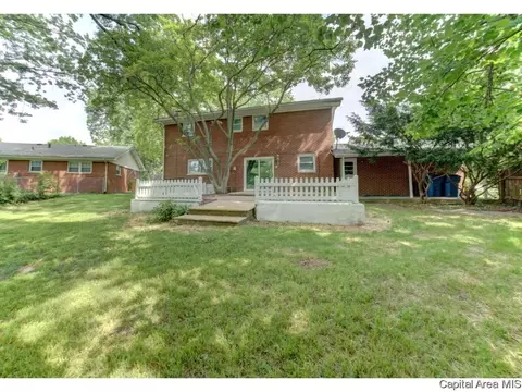 17 Andover Dr, Springfield, IL 62704 photo 4