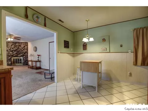25 Ridge Ct, Springfield, IL 62703 photo 9