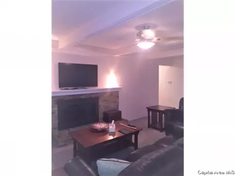 7 Beacon Ridge Dr, Springfield, IL 62711 photo 5