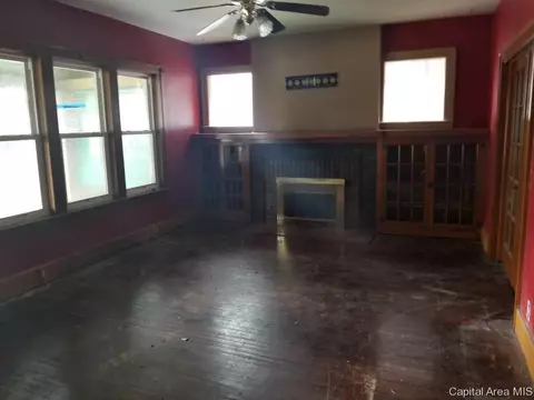 1525 S 4th St, Springfield, IL 62703 photo 2