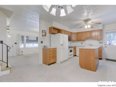 3236 Warner Dr, Springfield, IL 62703 photo 14