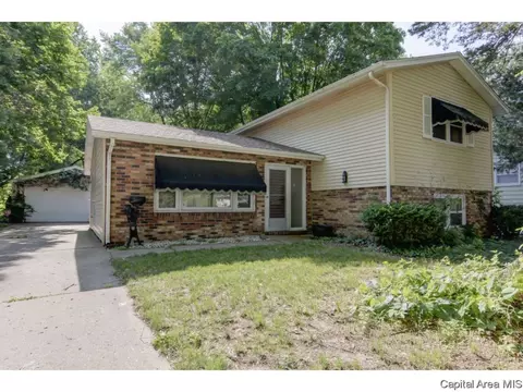 3236 Warner Dr, Springfield, IL 62703 photo 1