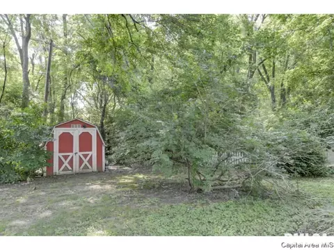3236 Warner Dr, Springfield, IL 62703 photo 4