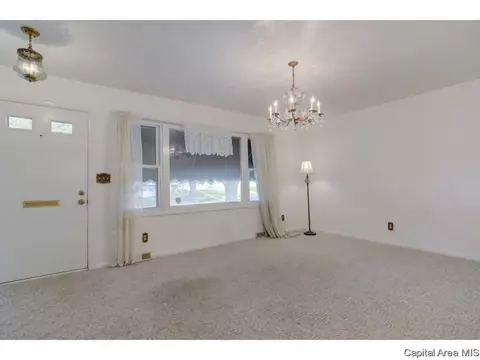 3236 Warner Dr, Springfield, IL 62703 photo 11
