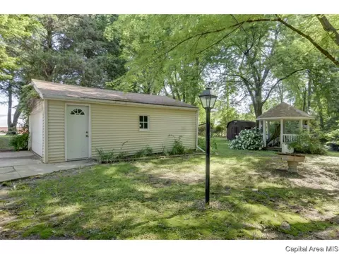 3236 Warner Dr, Springfield, IL 62703 photo 3