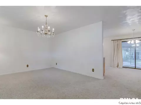 3236 Warner Dr, Springfield, IL 62703 photo 9