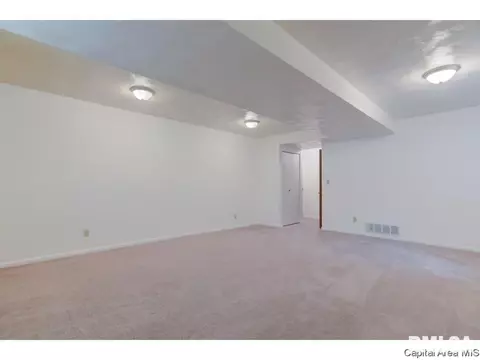 3236 Warner Dr, Springfield, IL 62703 photo 31
